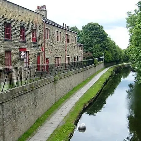 *f6gh For Your Relaxed & Cosy + Free Parking & Wifi *