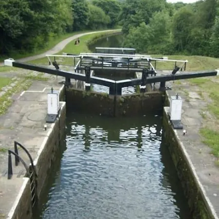 *f6gh For Your Relaxed & Cosy + Free Parking & Wifi Апартаменти *