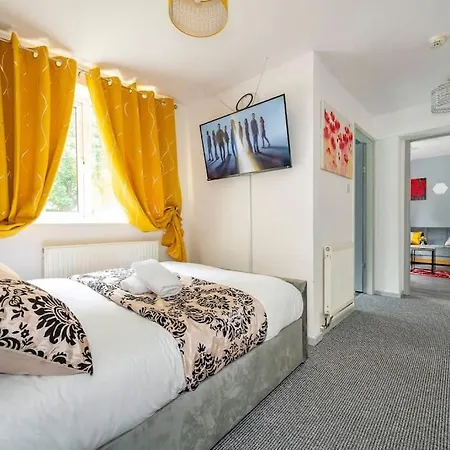 F6Gh - Stylish Home With Garden And Fast Wifi