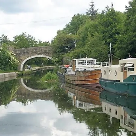 *f6gh For Your Relaxed & Cosy + Free Parking & Wifi *