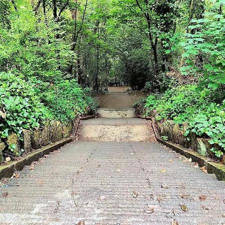 *f6gh For Your Relaxed & Cosy + Free Parking & Wifi Leeds (West Yorkshire)