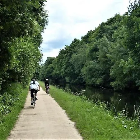 Апартаменти *f6gh For Your Relaxed & Cosy + Free Parking & Wifi