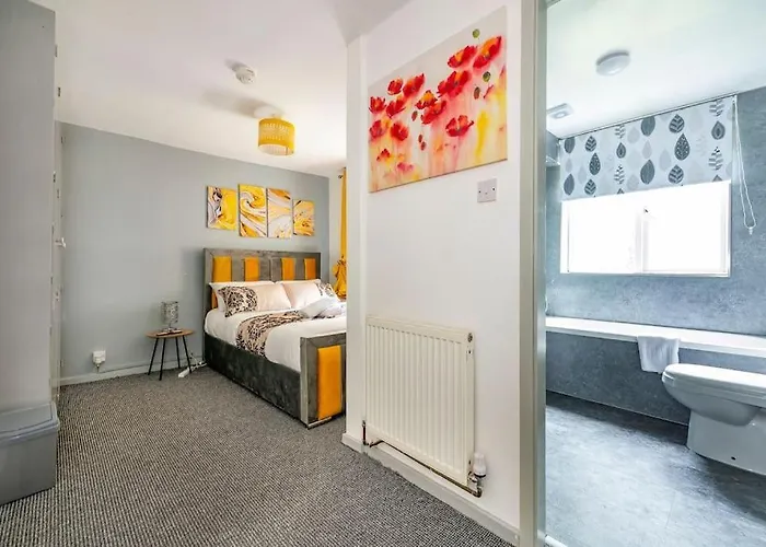 *f6gh For Your Relaxed & Cosy + Free Parking & Wifi * Leeds (West Yorkshire)