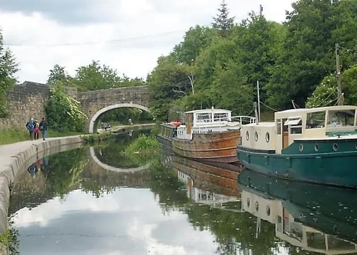 *f6gh For Your Relaxed & Cosy + Free Parking & Wifi *