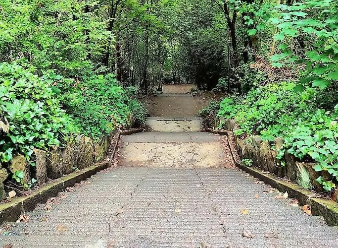 *f6gh For Your Relaxed & Cosy + Free Parking & Wifi Leeds (West Yorkshire)